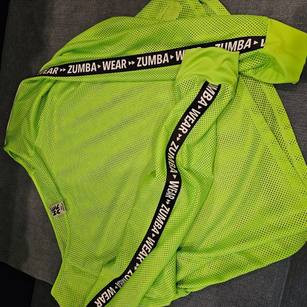 Green Zumba In Color Pullover Mesh Top Size Small